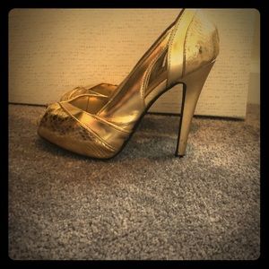 Fun snakeskin, gold peep toe heels